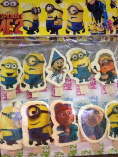 Despicable me anime wooden clip set