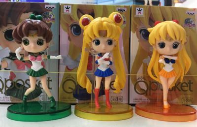 sailormoon anime figure