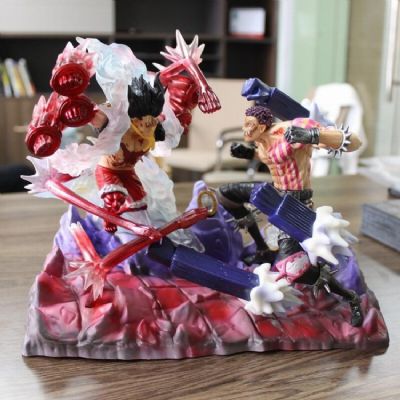 Luffy VS Charlotte Katakuri Boxed Figure