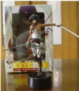 attack on titan anime figure