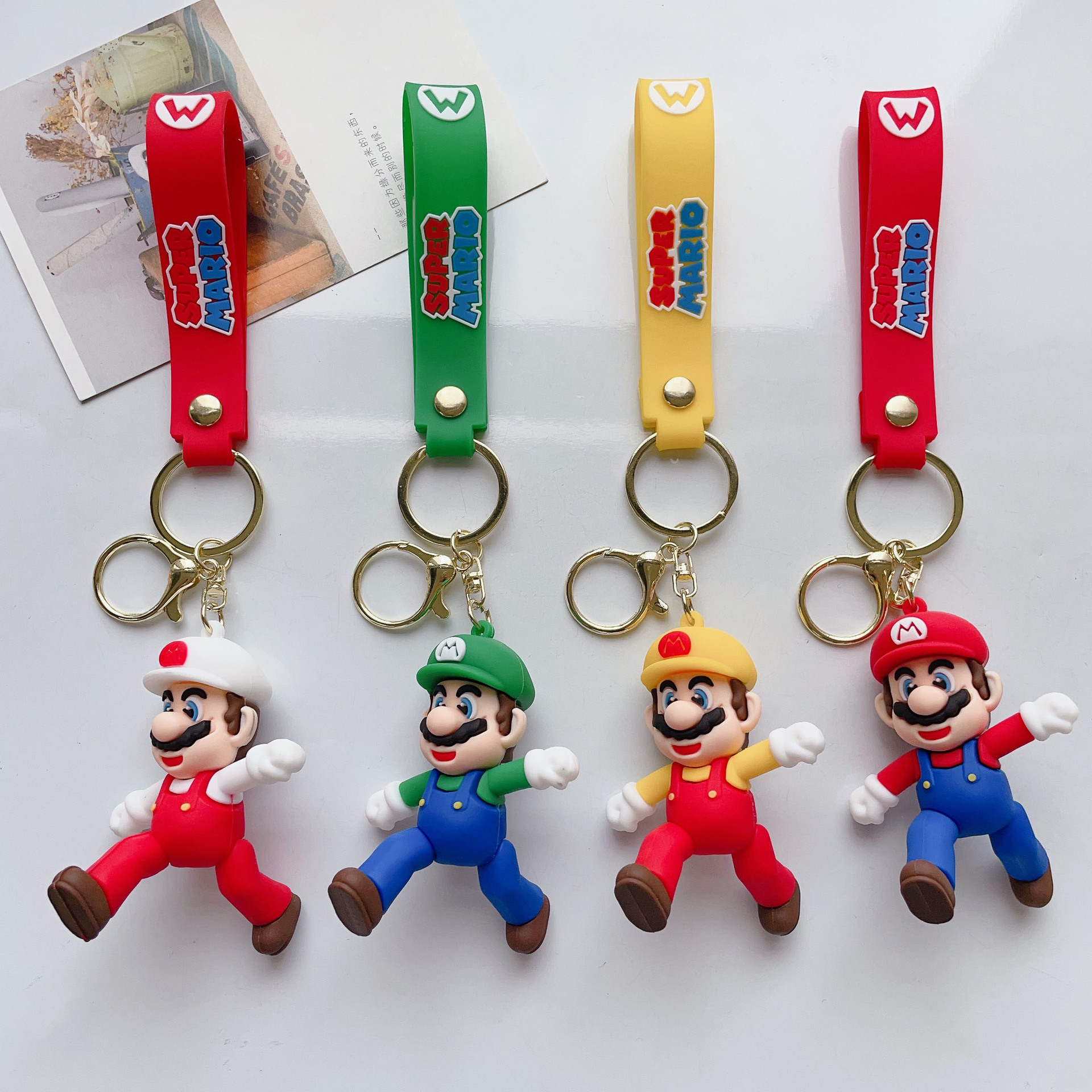 Super Mario anime keychain