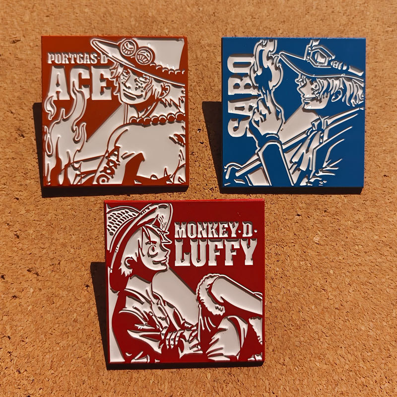 One Piece anime pin 2pcs a set