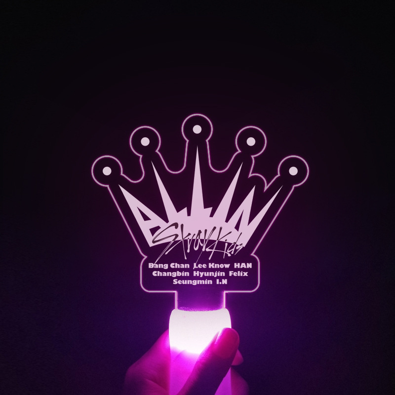 Straykids anime light stick