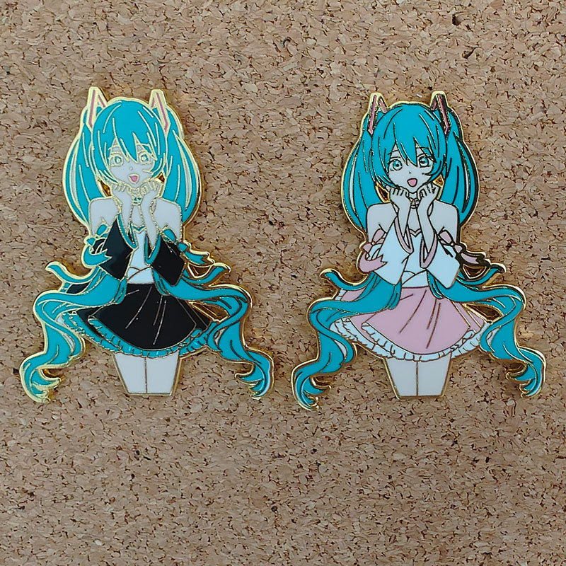 Hatsune Miku anime pin 2 pcs a set