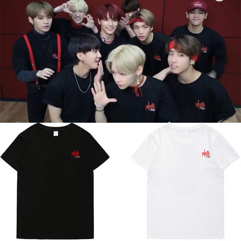 Straykids anime T-shirt