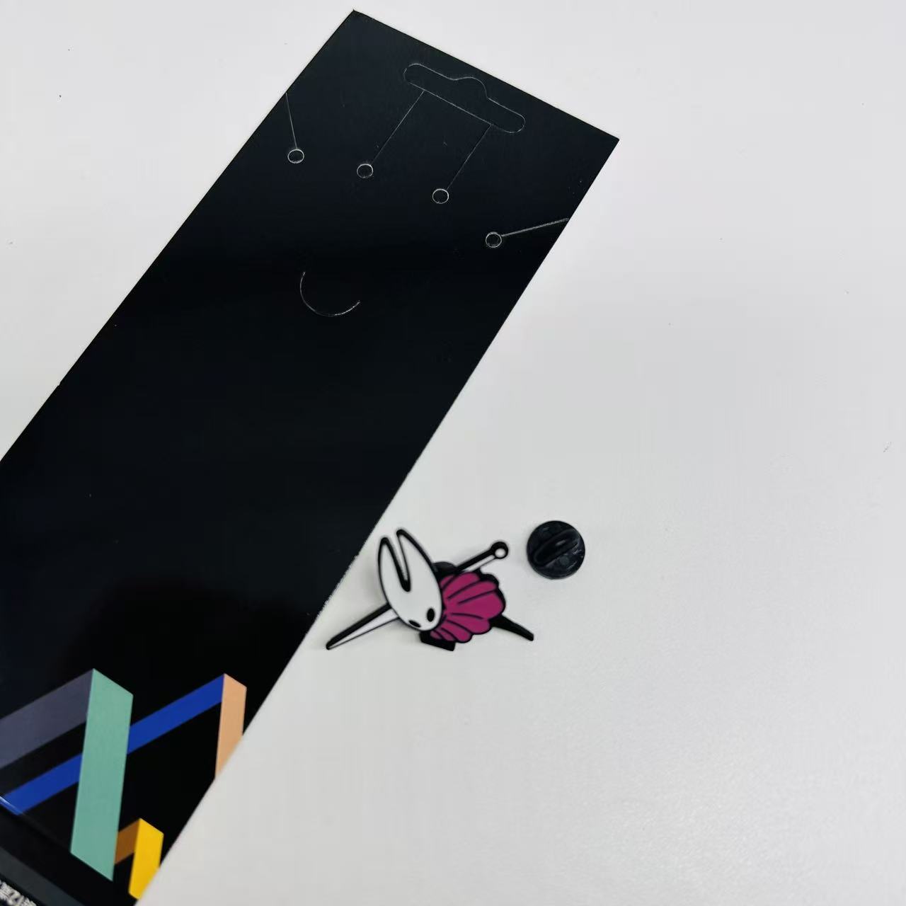 HollowKnight anime pin